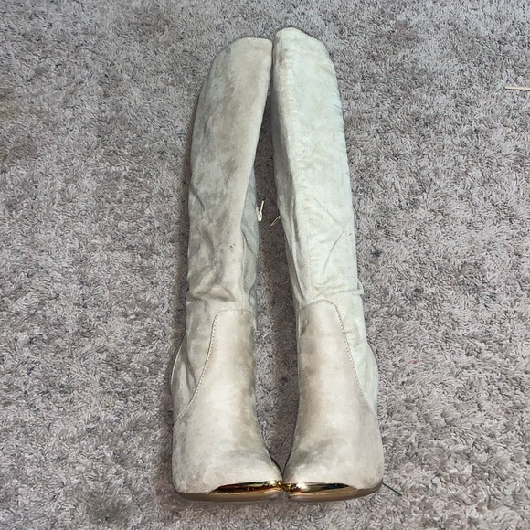 Boot - Picture 8 of 8